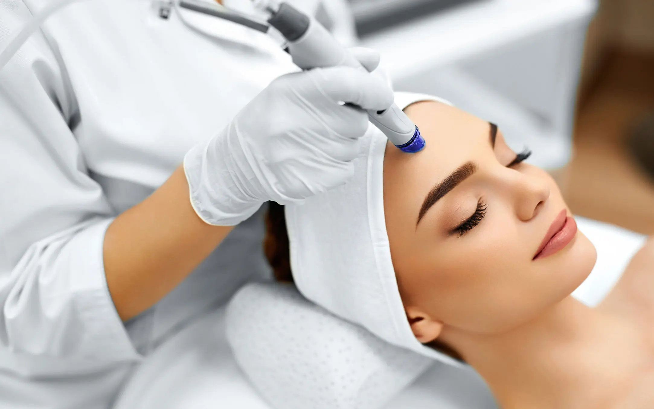 What Is Collagen Lift Therapy and How Can It Help Ageing, Loose Skin Loughborough?
